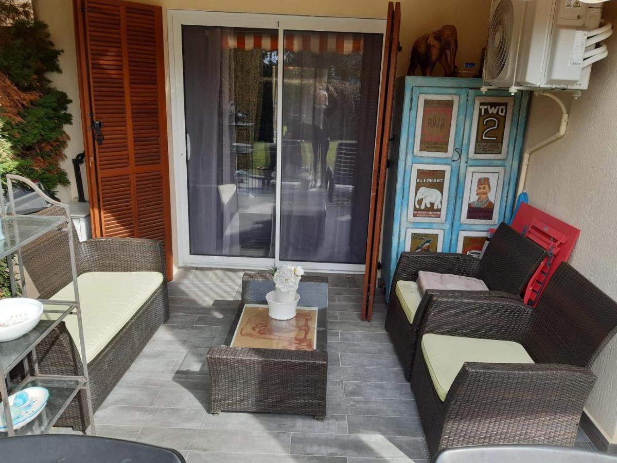 Agay Le Pti Bonheur 60M2 Rez De Jardin, En Bord De Mer Сен-Рафаэль Экстерьер фото